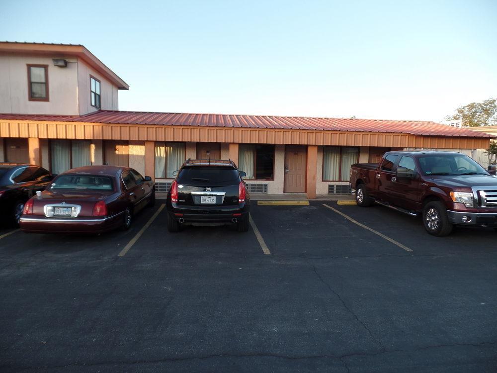 Lone Star Inn Kerrville/Fredericksburg Exterior photo