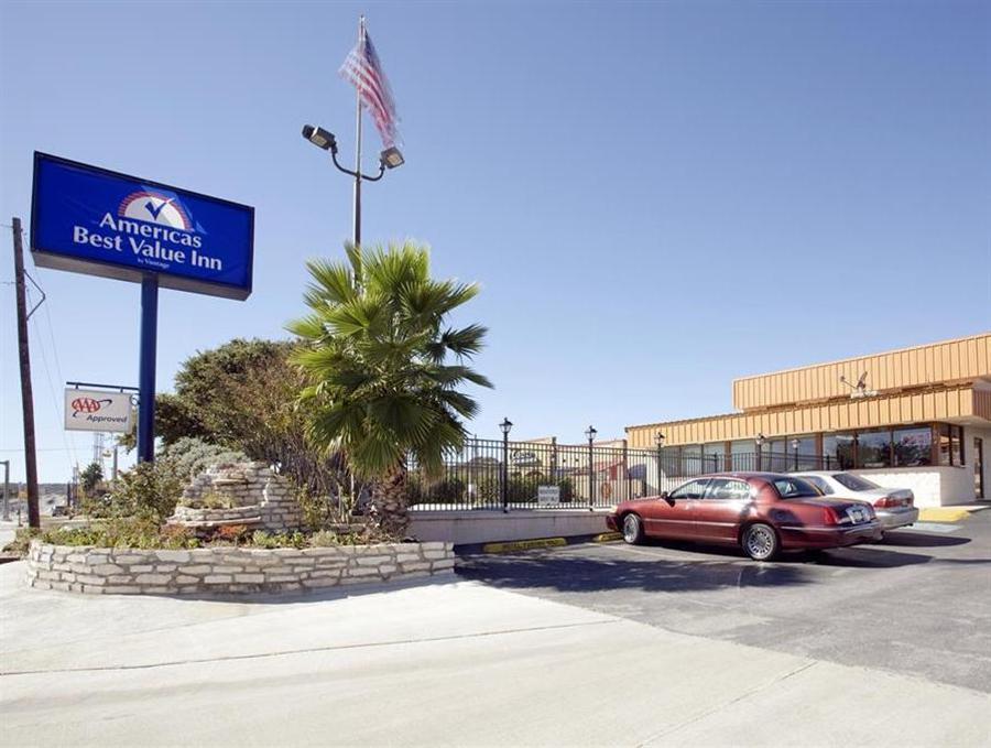 Lone Star Inn Kerrville/Fredericksburg Exterior photo