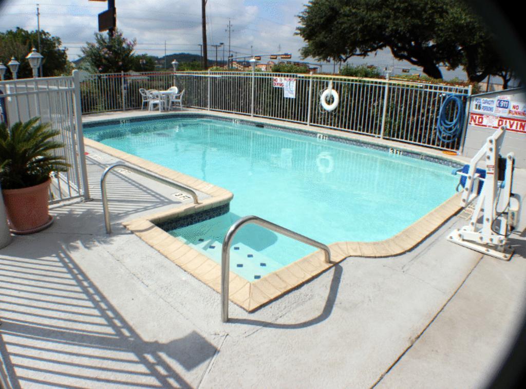 Lone Star Inn Kerrville/Fredericksburg Exterior photo