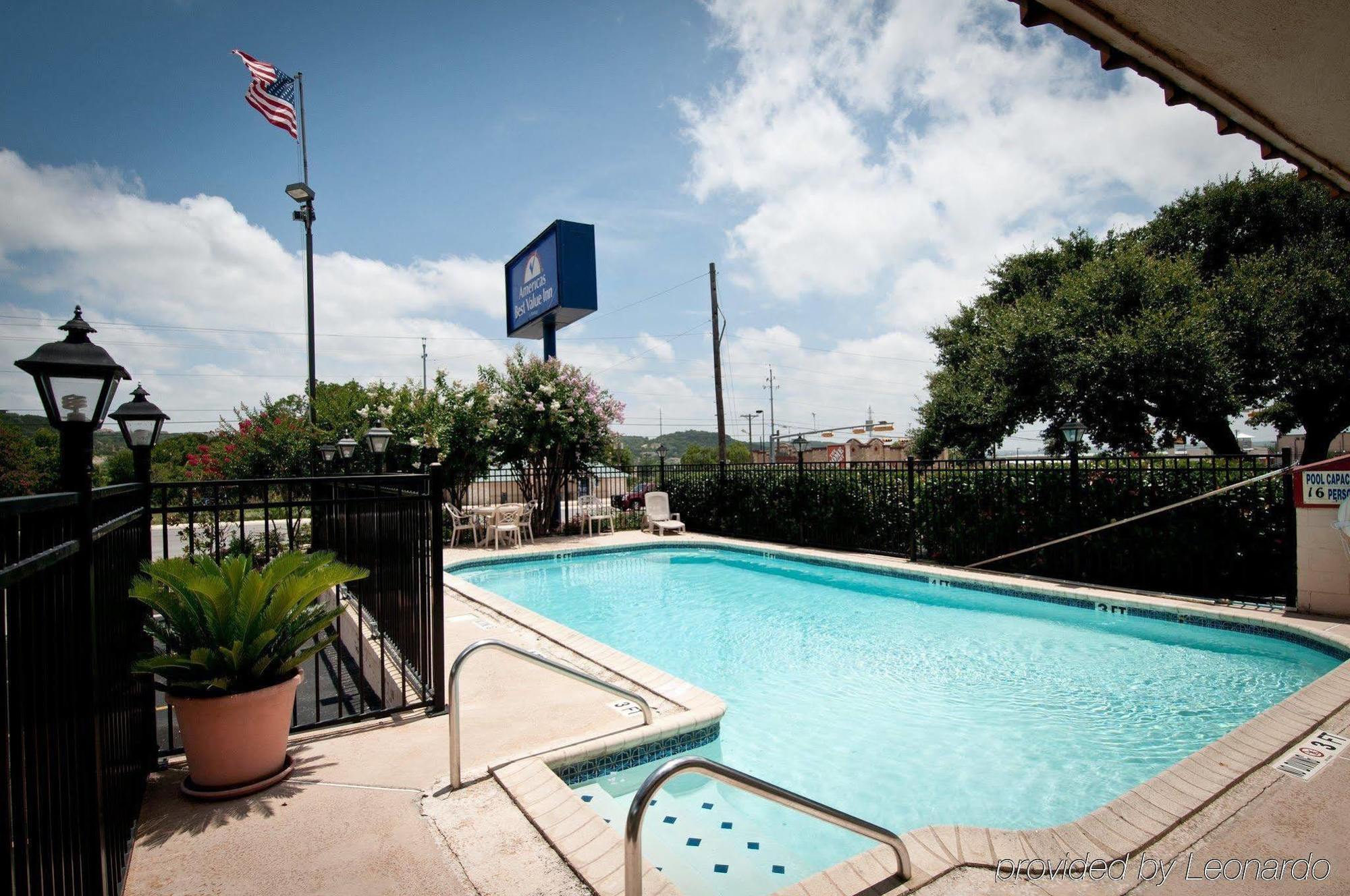 Lone Star Inn Kerrville/Fredericksburg Exterior photo